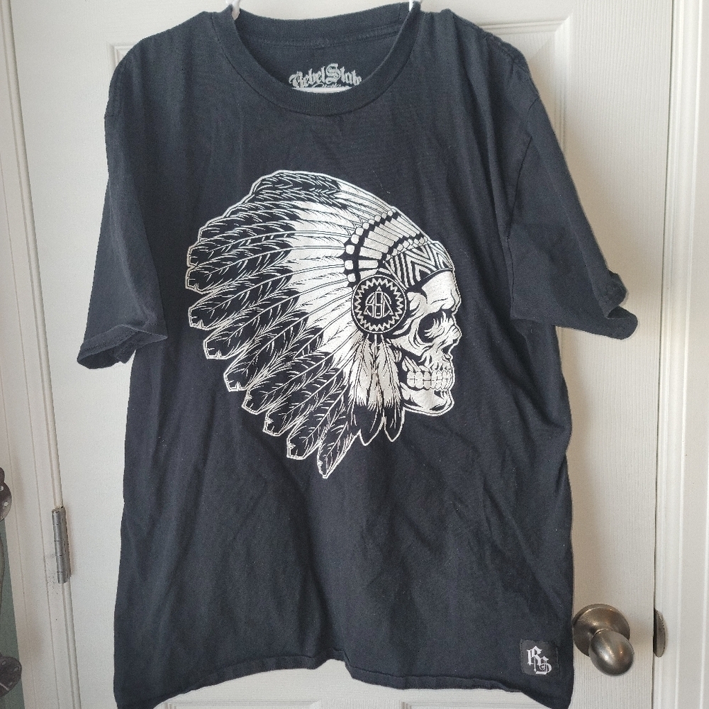 Mens Rebal State Skull Wearing A Feather Headdress Short Sleeve Crew Neck...
